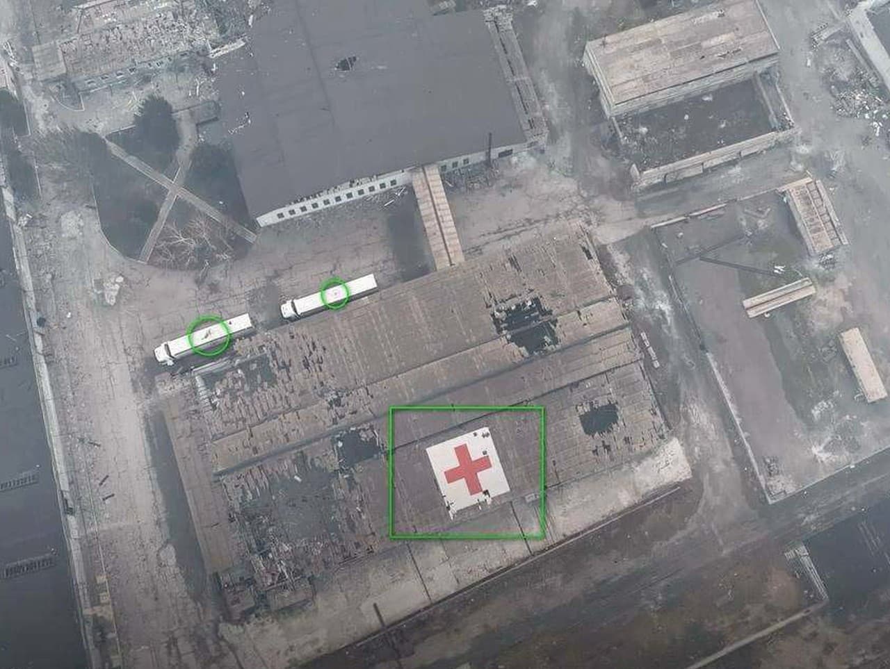Rusi zaútočili aj na budovu červeného kríža