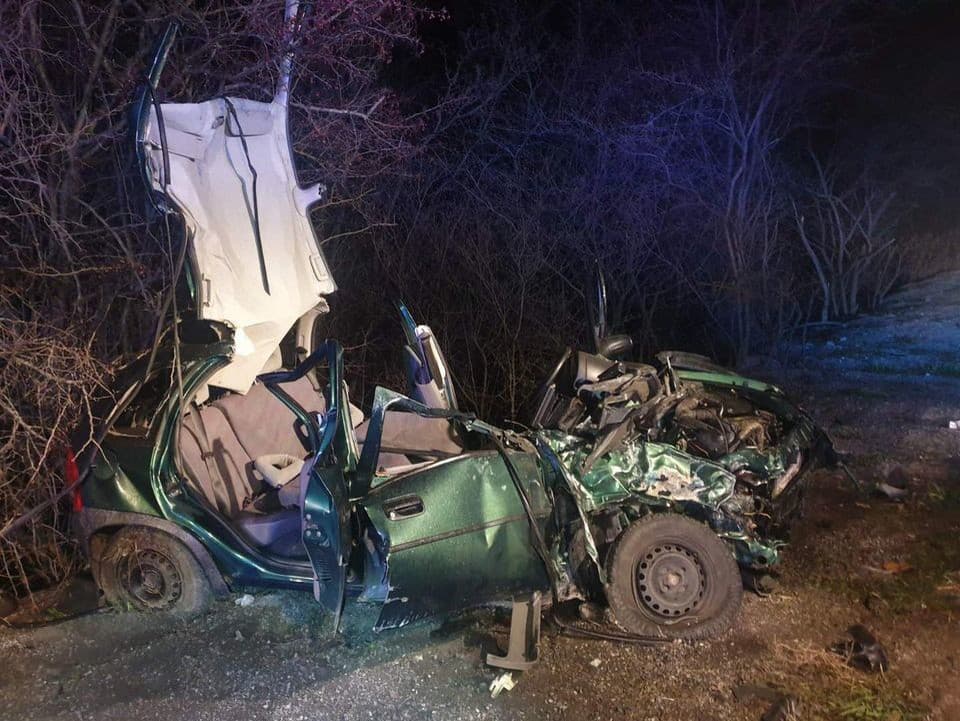 Pri zrážke dvoch áut v okrese Sabinov zahynul 15-ročný chlapec
