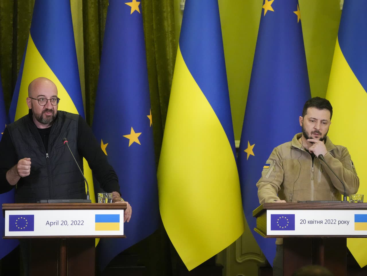 Charles Michel s prezidentom Volodymyrom Zelenskym počas návštevy Kyjeva