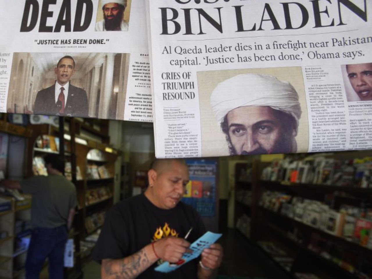 Smrti bin Ládina patrili novinové titulky