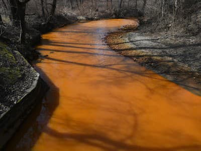 Znečistená rieka Slaná