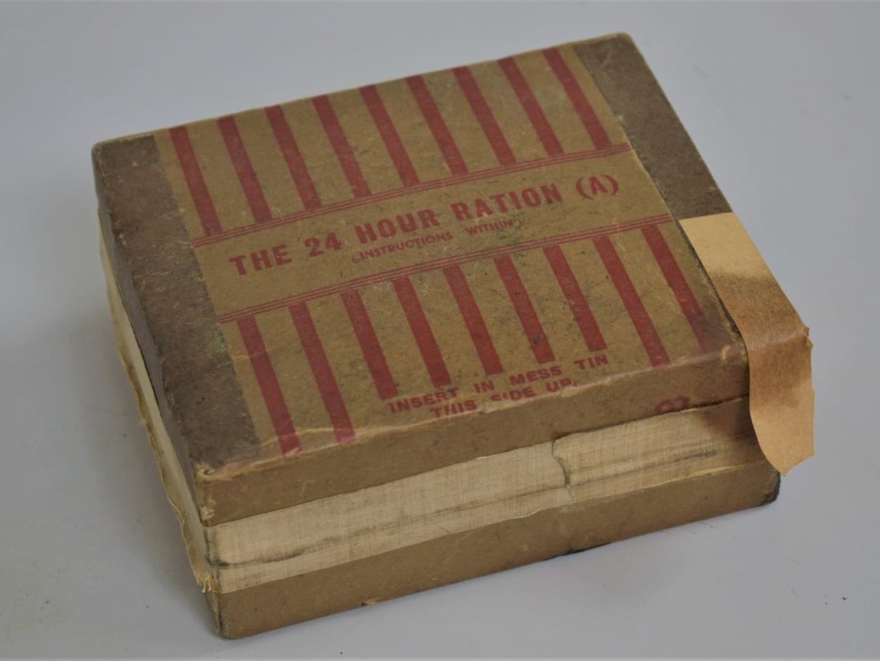 Vzácna krabička pochádzajúca z druhej svetovej vojny