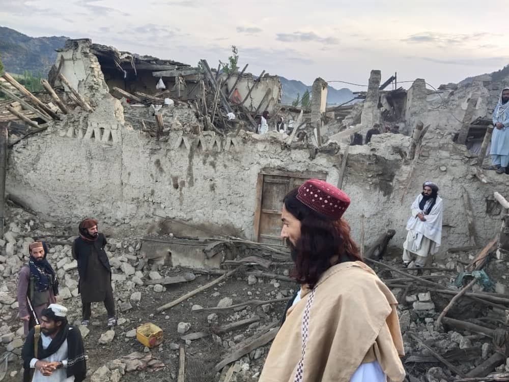 Zemetrasenie v Afganistane si vyžiadalo stovky obetí