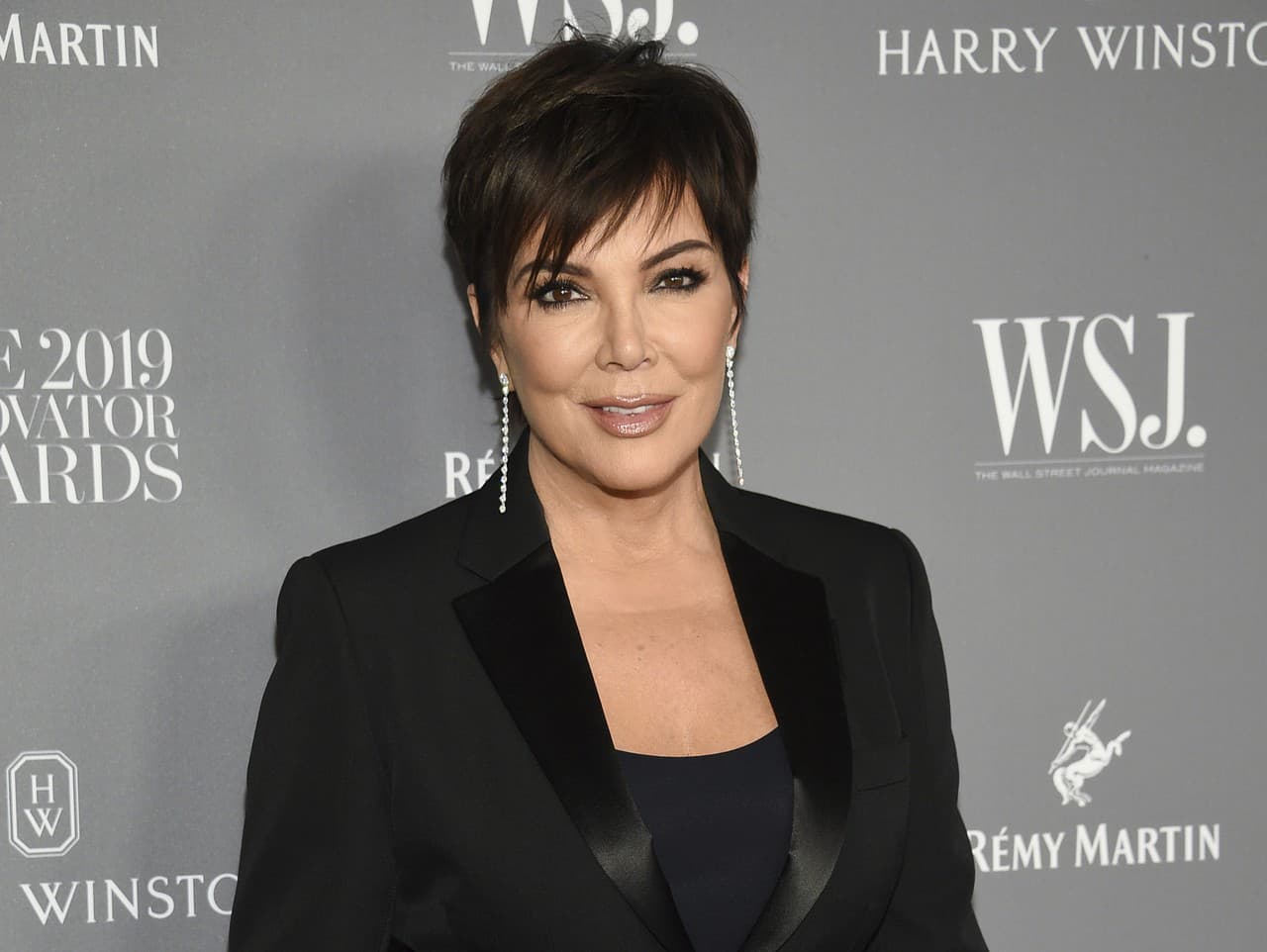 Kris Jenner doposiaľ podstúpila plastiky za viac ako milión eur.