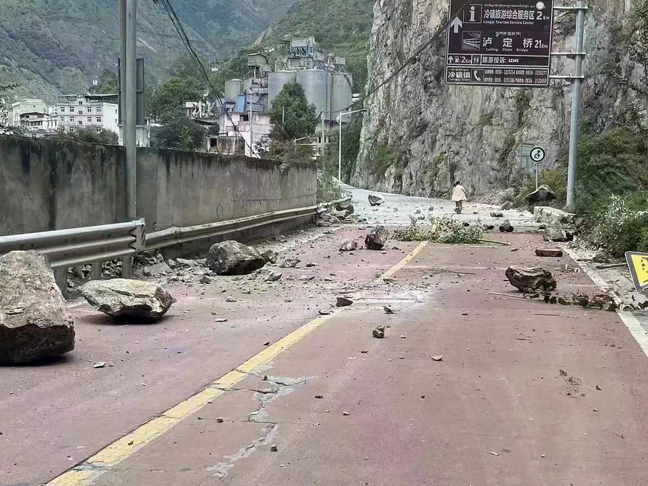 Silné zemetrasenie zasiahlo v pondelok juhozápadnú oblasť Číny