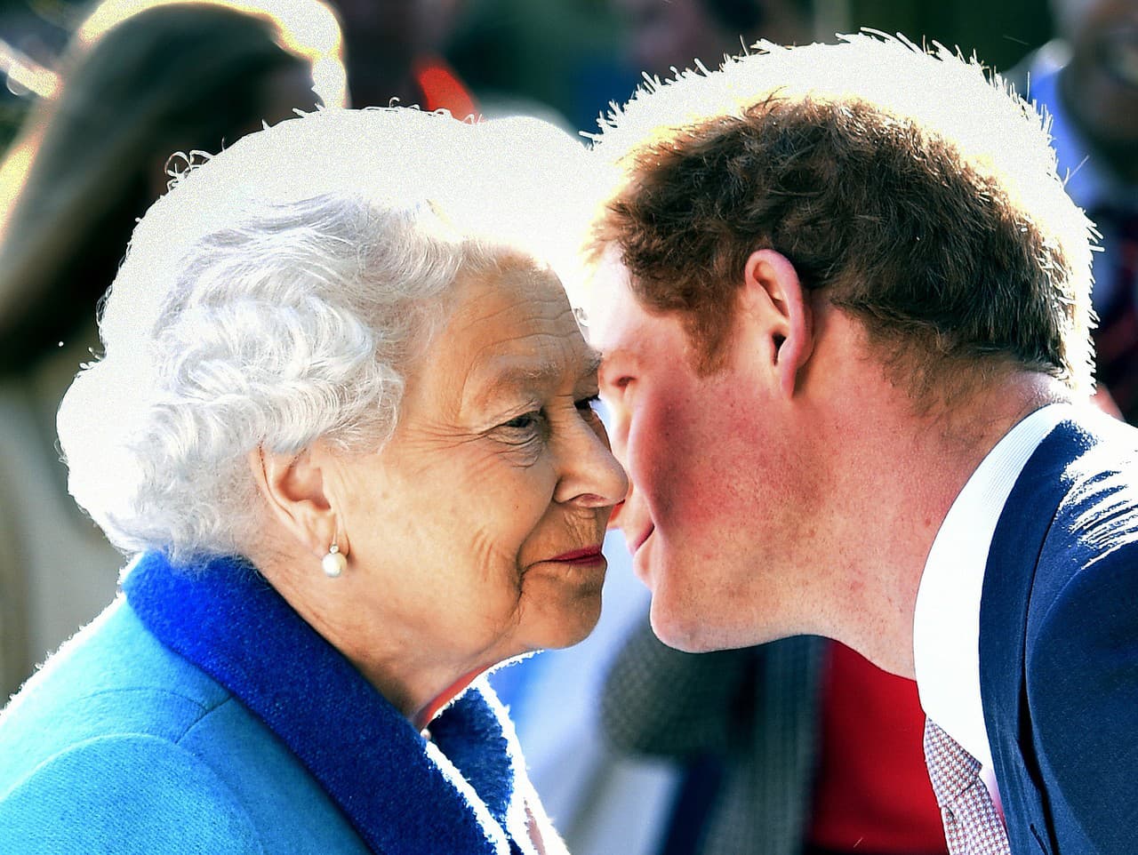Princ Harry s milovanou babičkou. 