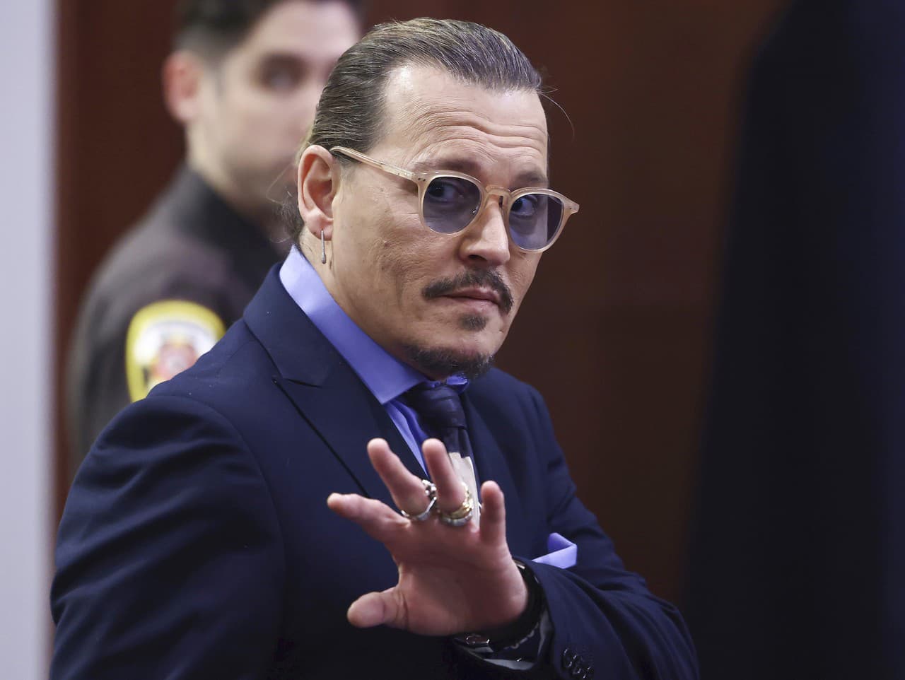 Johnny Depp má vraj blízko k inej svojej právničke. 