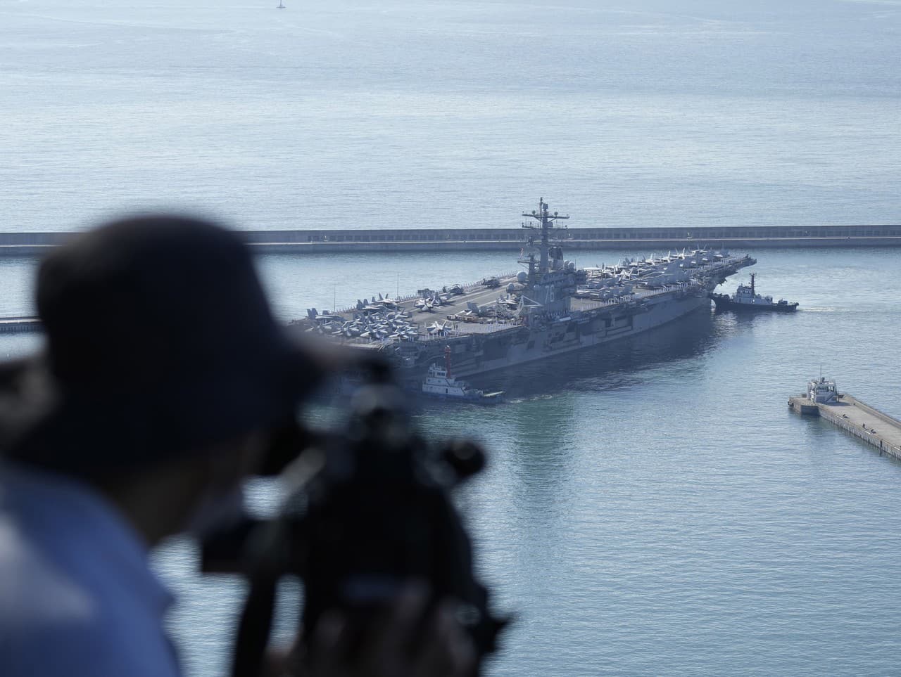 Do Južnej Kórey priplávali pred vojenským cvičením americké bojové lode