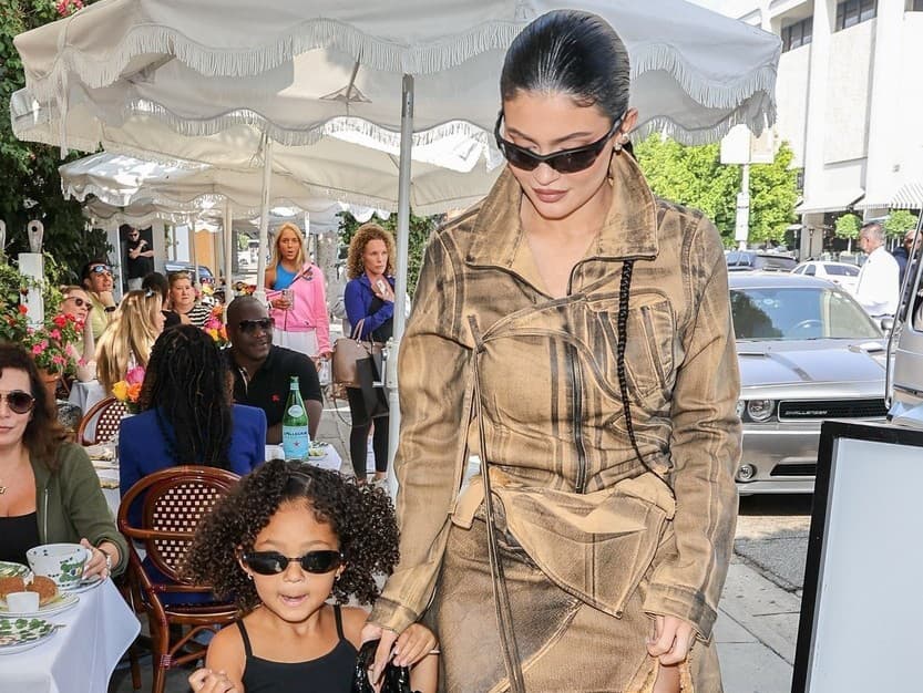 Kylie Jenner zatienila 4-ročná dcéra.