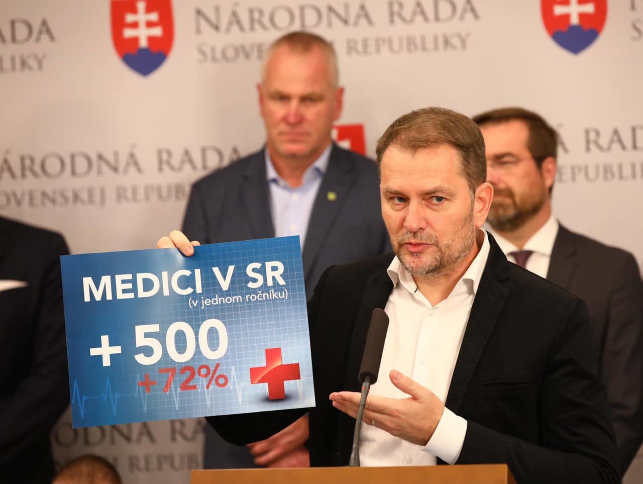 Matovič predstavuje nový plán ohľadom medikov na Slovensku.