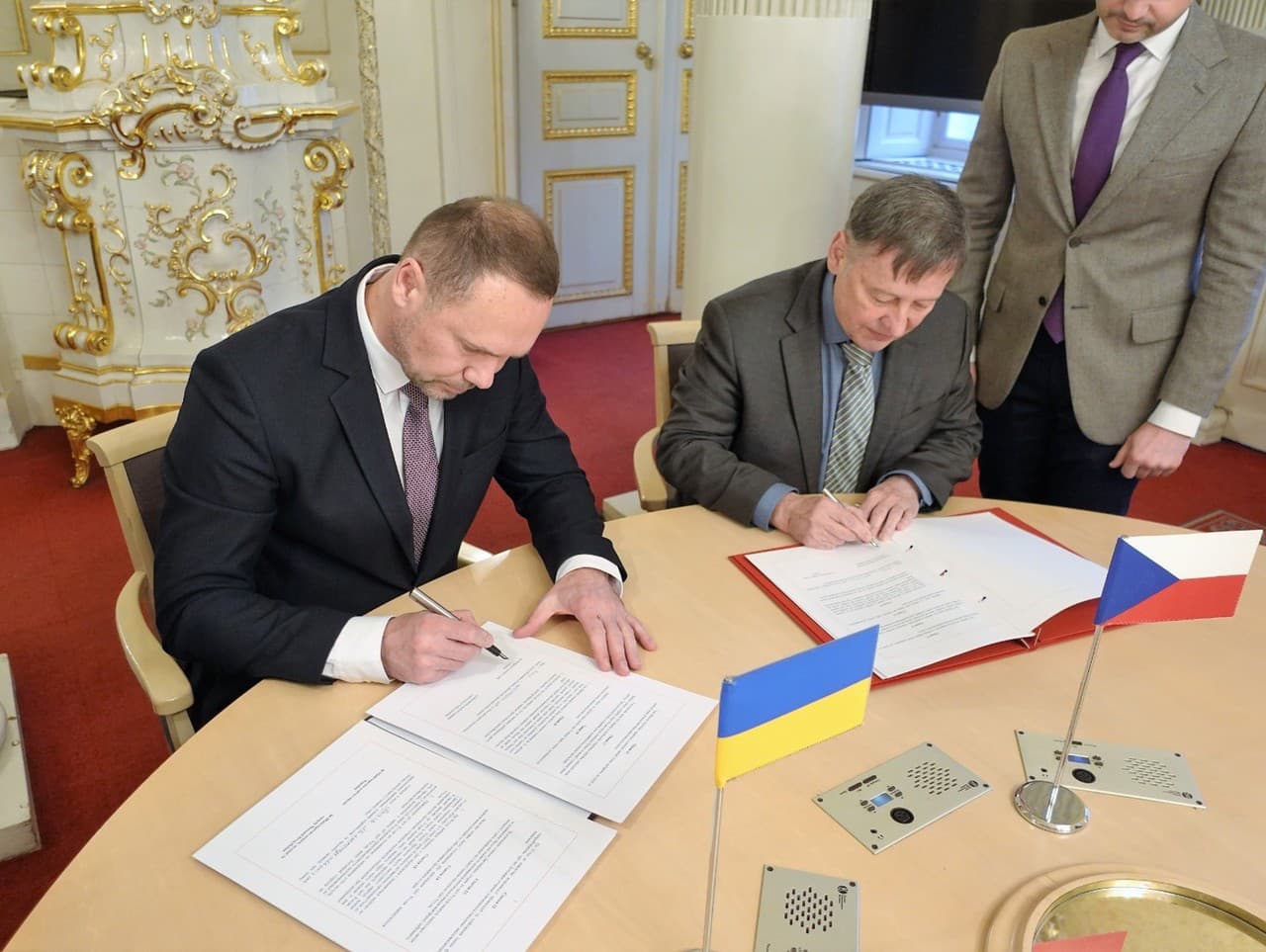 Dohoda medzi ministrami školstva Česka a Ukrajiny