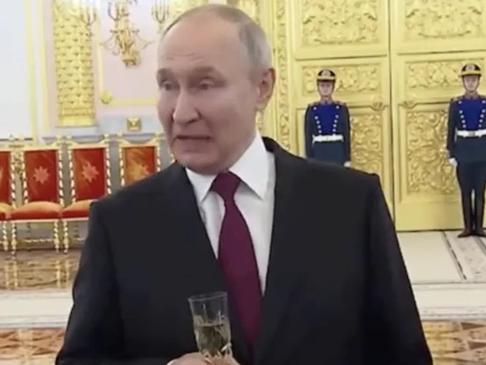 Vladimir Putin pôsobil ako opitý.