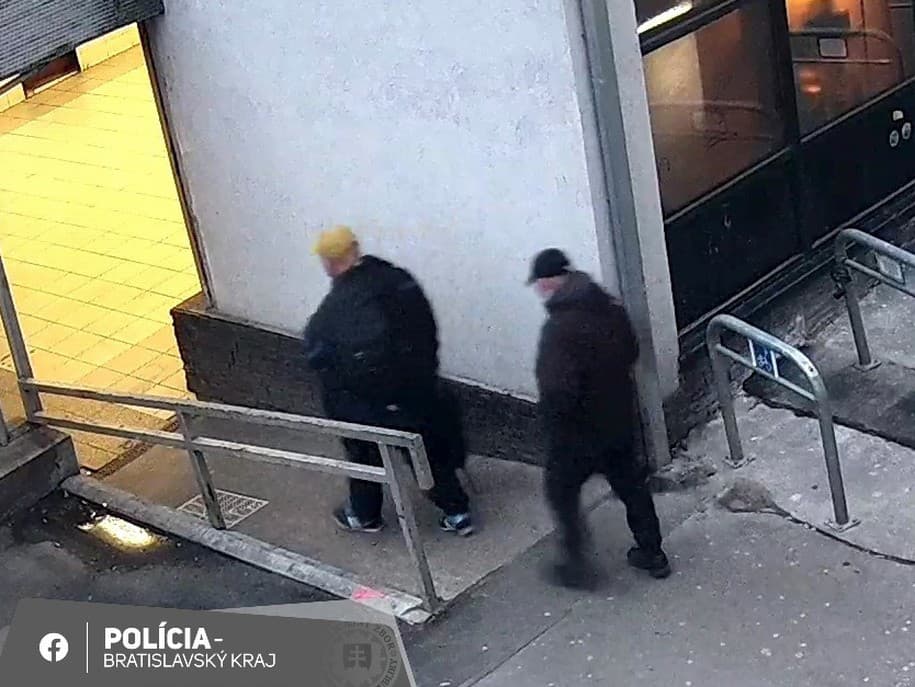 Polícia obvinila dvoch útočníkov, ktorí napadli muža pri bratislavskej stanici