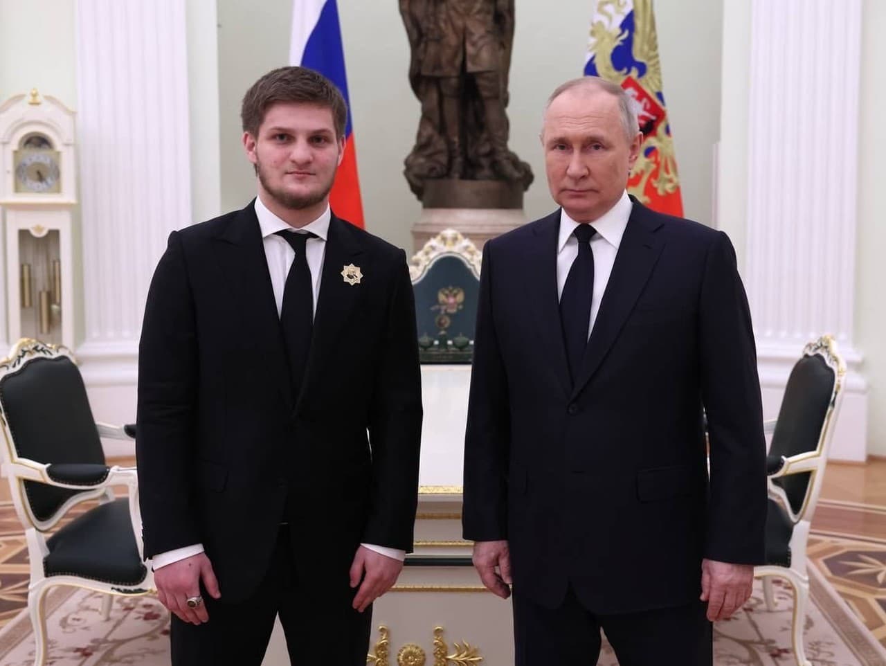 Najstraší syn vodcu Češenska Achmat Kadyrov (17) a ruský prezident Vladimir Putin (70). 