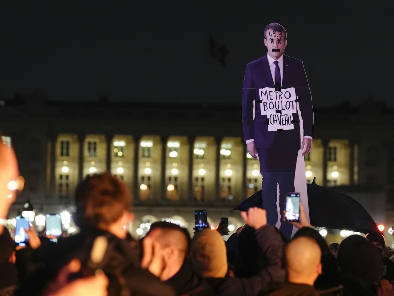 Protesty v Paríži proti dôchodkovej reforme