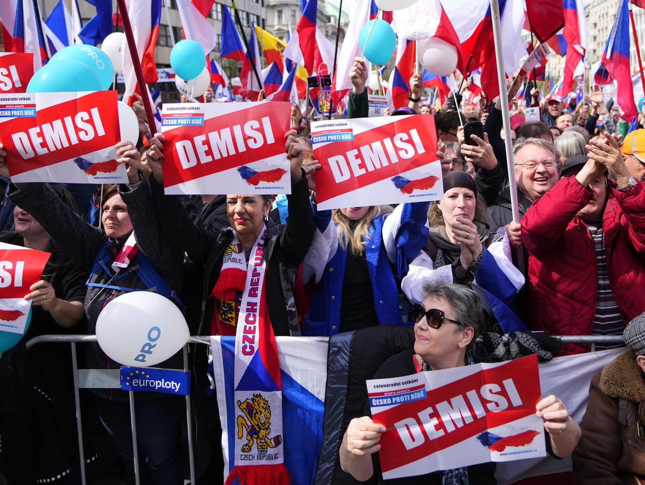 Protivládne protesty v Česku