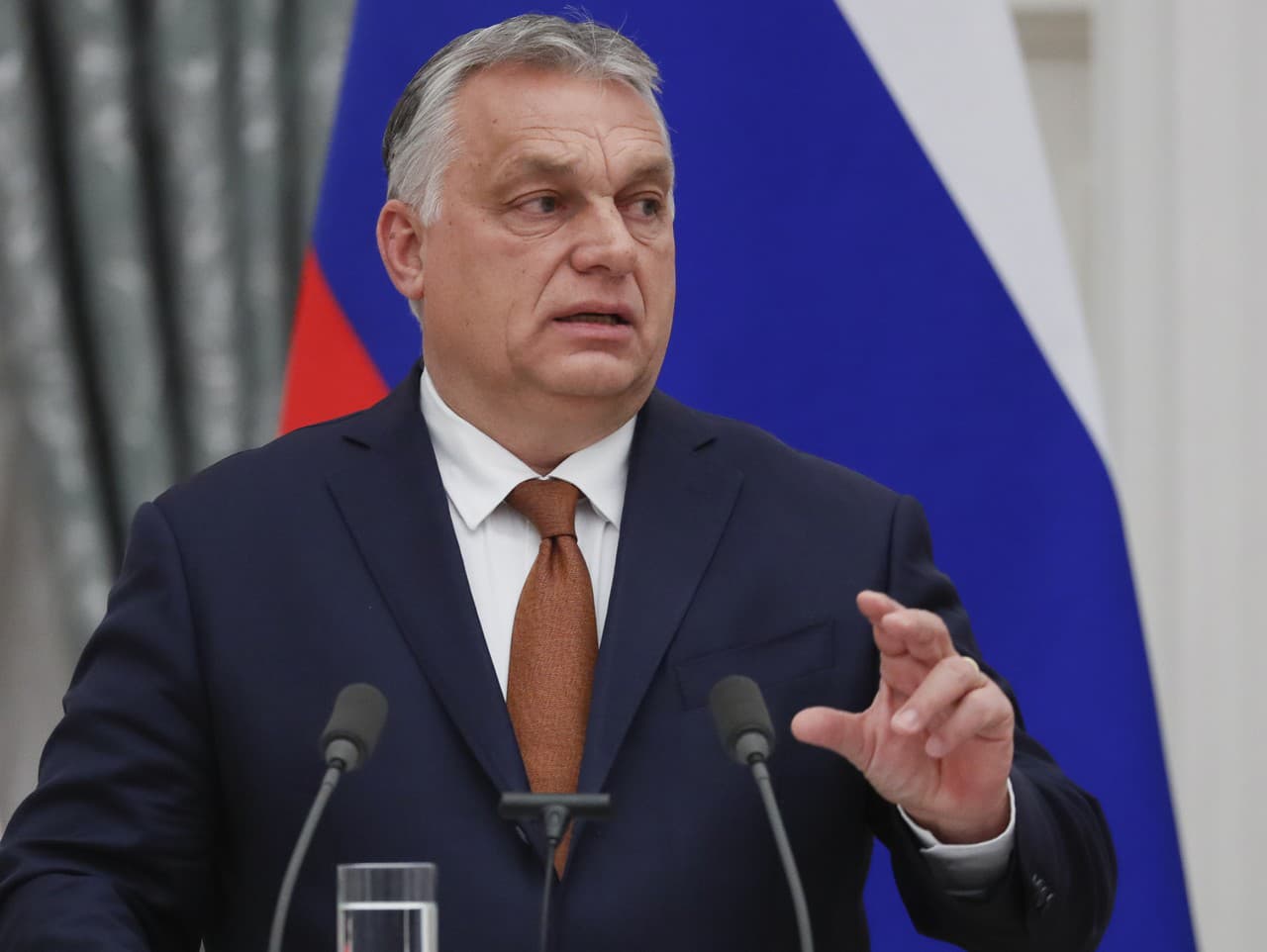 Maďarský premiér Viktor Obrán na stretnutí s Vladimirom Putinom