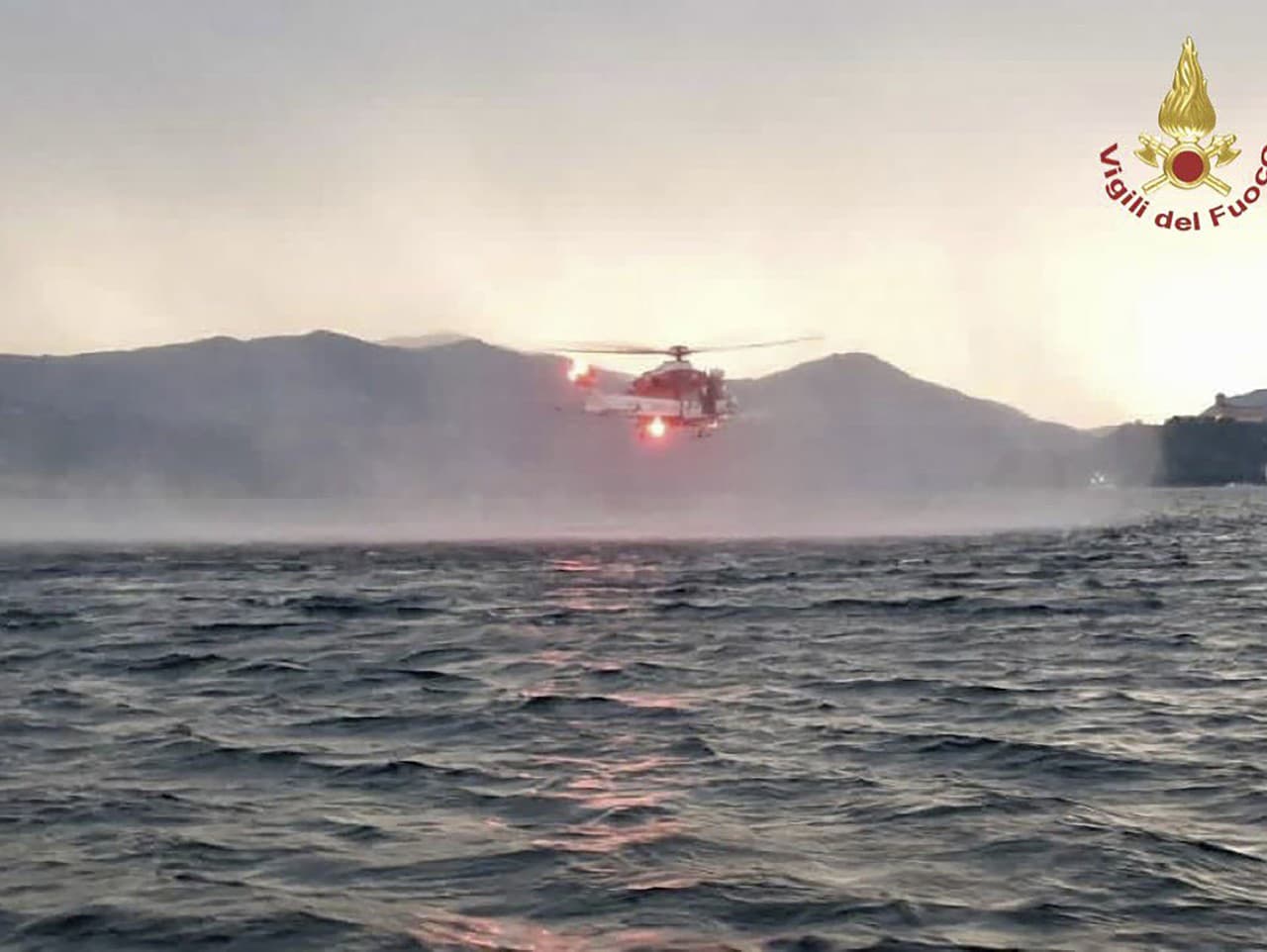Pri nehode lode v Taliansku zahynuli štyria ľudia 