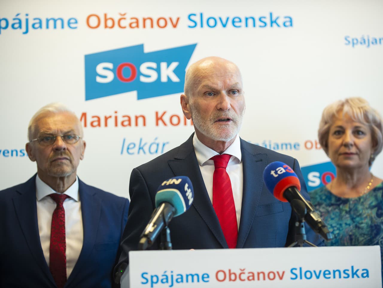 Na snímke lekár a predseda strany Spájame občanov Slovenska (SOSK) Marian Kollár