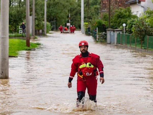 Zaplavená ulica v chorvátskej obci Brdovec