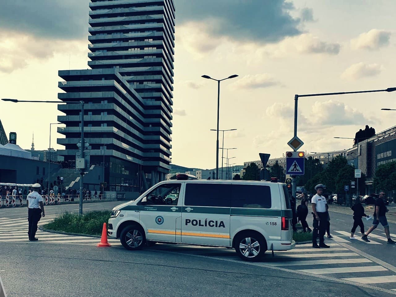 Na futbalový zápas v Bratislave dohliada polícia