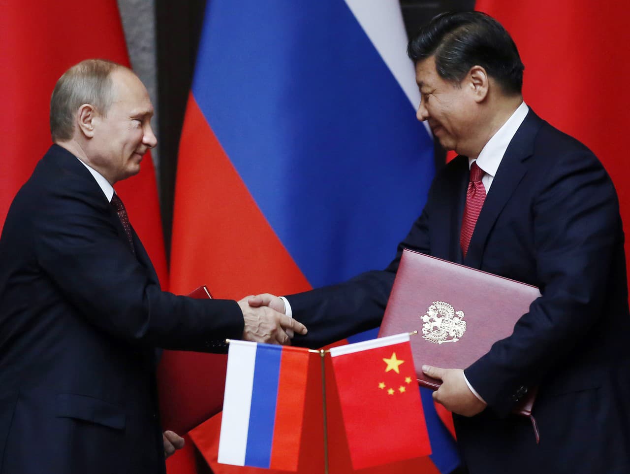 Vladimir Putin a čínsky prezident Si Ťin-pching