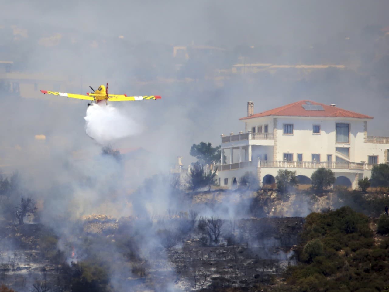 Na juhozápade Cypru vypukol lesný požiar