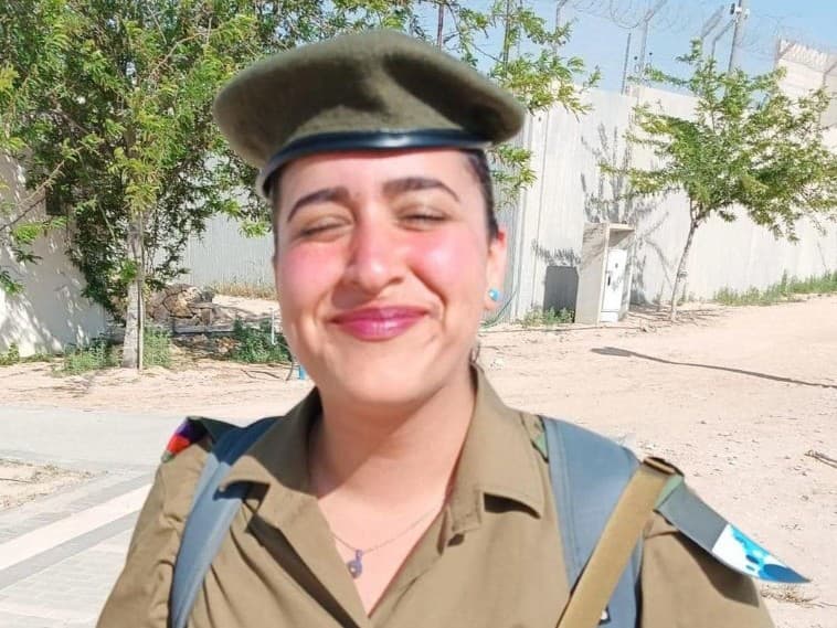 Desiatnička izraelsjek armády Naama Boniová (†19) prišla o život po útoku Hamasu na vojenskú základňu Zikim