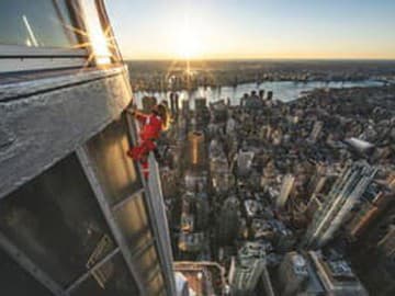 Jared Leto vyliezol na Empire State Building, 2023
