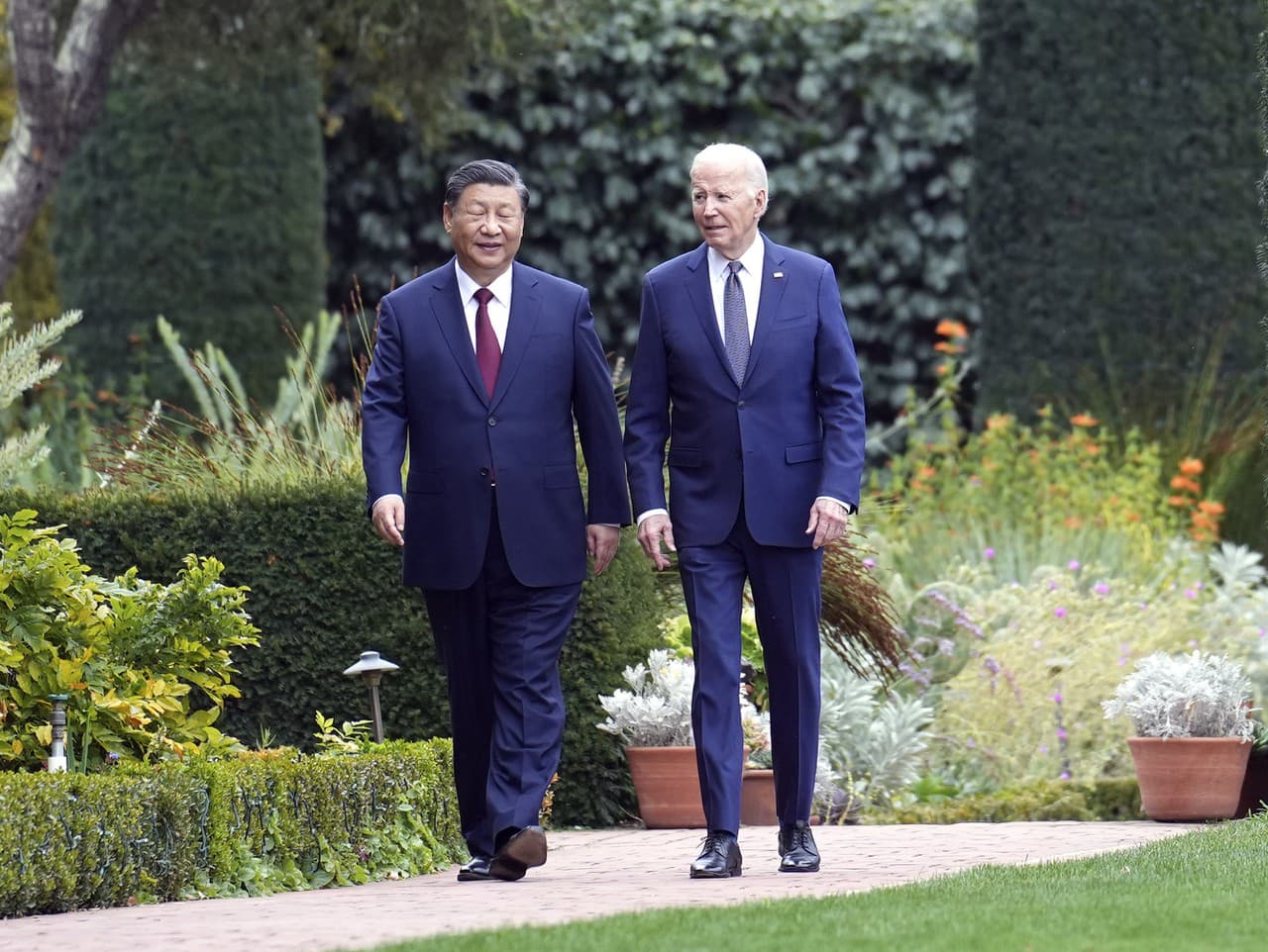Čínsky prezident Si Ťin-pching na stredajšom stretnutí s americkým prezidentom Joeom Bidenom.