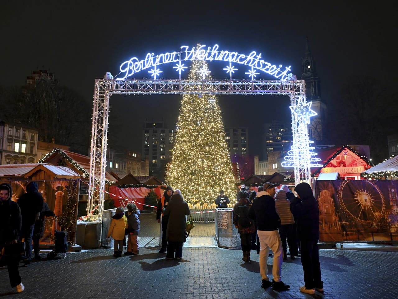 Vianočný trh na námestí Alexanderplatz