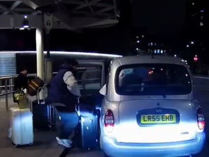 Zlodej ukradol batožinu priamo spred taxíku na železničnej stanici v Londýne
