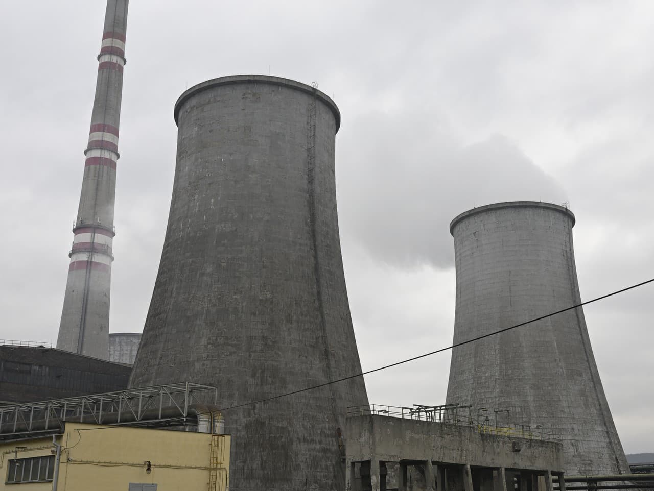 V Elektrárni v Novákoch v stredu odstavili poslednú turbínu.