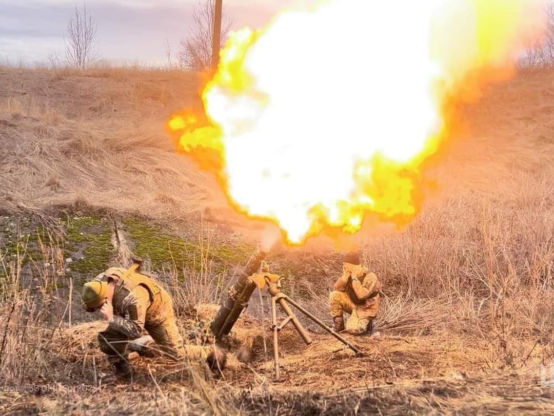 Ukrajinskí vojaci počas výcviku