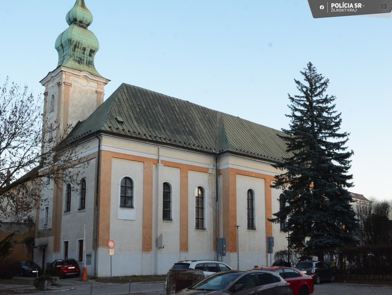 Neznámy páchateľ ukradol strešnú krytinu z Kostola sv. Barbory v Žiline