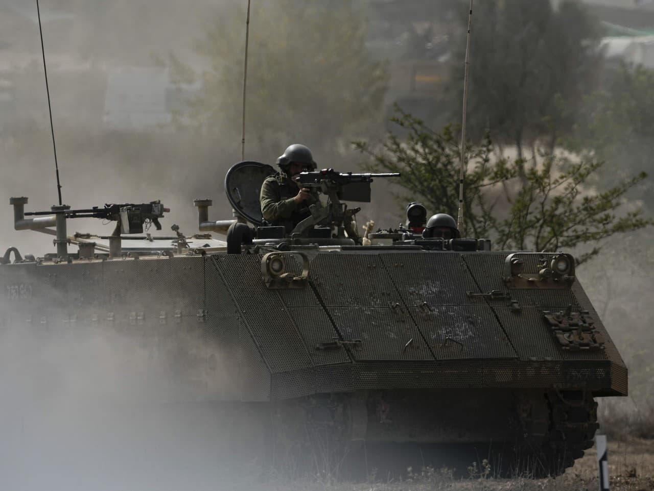 Izraelské delostrelectvo na hranici Gazy