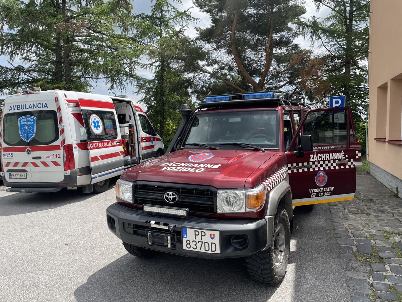 Vozidlo Horskej záchrannej služby (HZS) Vysoké Tatry