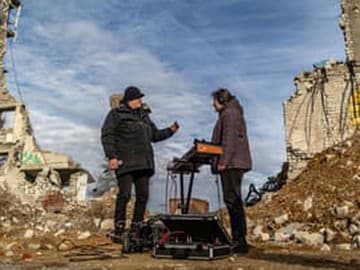 Michael Kocáb a Anastasija Ščerbakova, video Sebastián zo zbombardovaného mesta Izium, január 2024