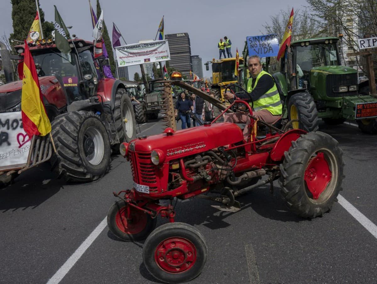Španielski farmári organizujú nové protesty v Madride.