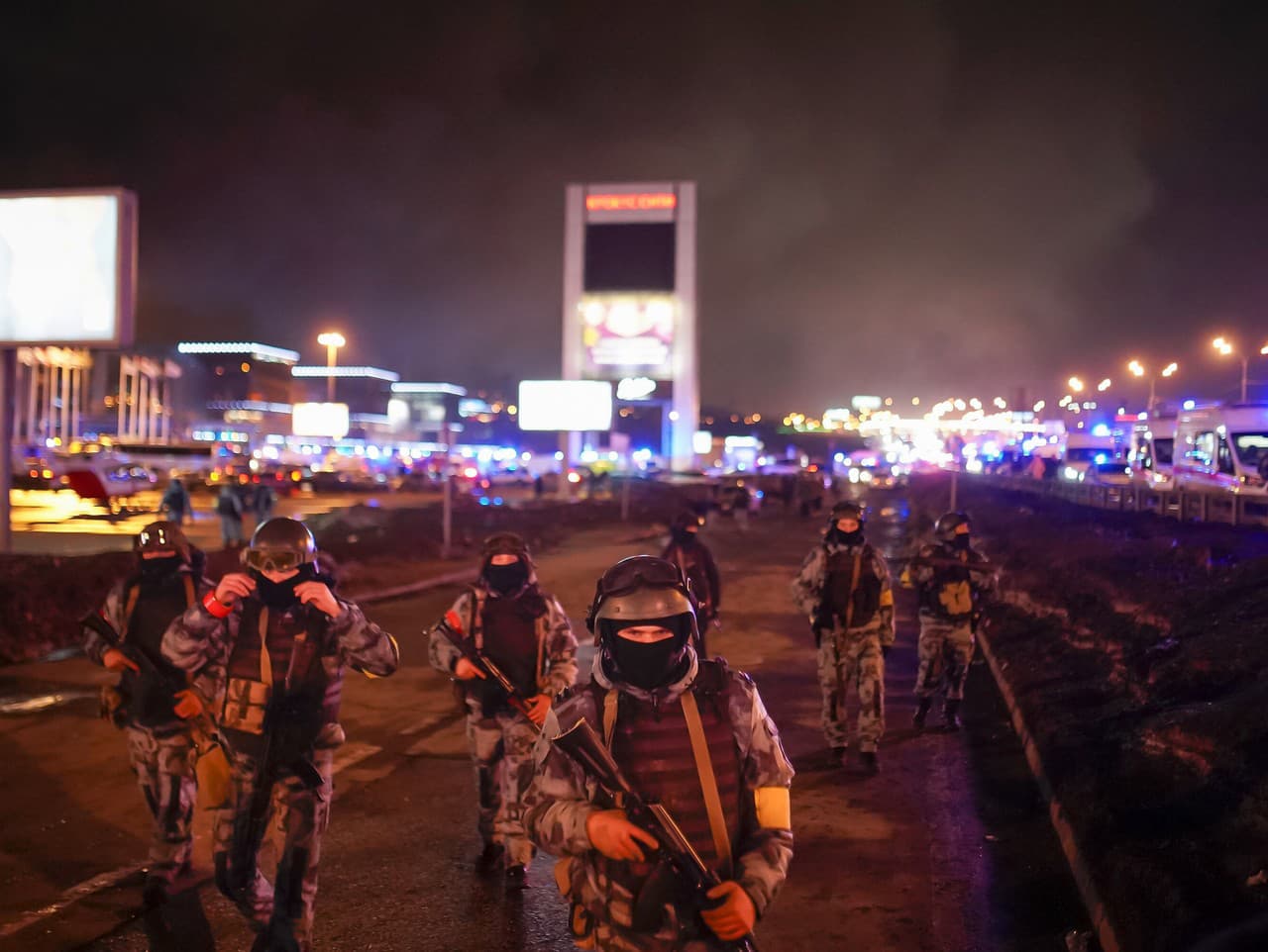 Počet obetí útoku na moskovskom koncerte stúpol na viac ako 60