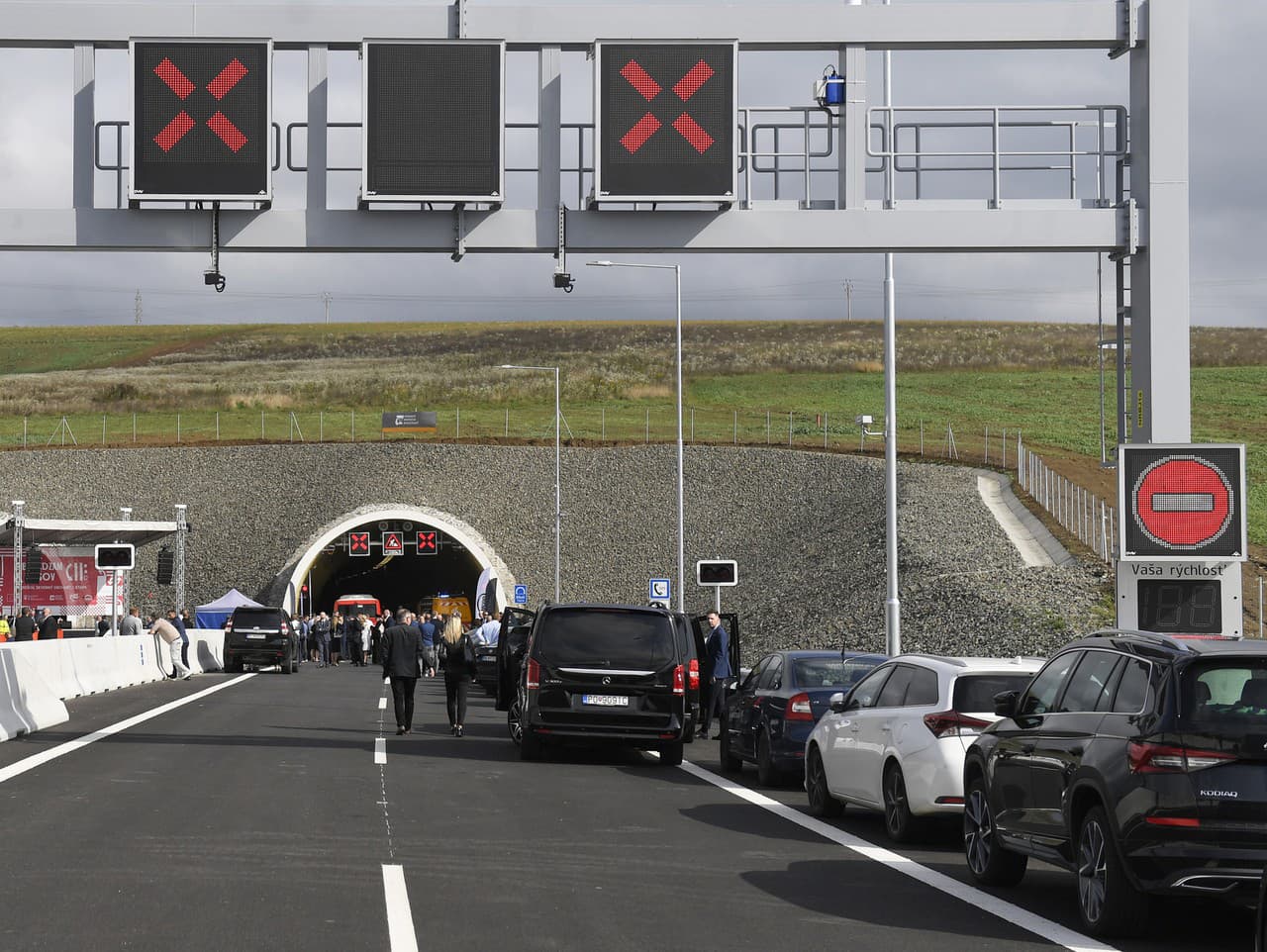Odovzdanie nového úseku rýchlostnej cesty R4 Prešov - severný obchvat I. etapa a tunela Bikoš