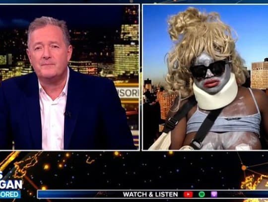 Piers Morgan v live rozhovore s propalestínskou aktivistkou Crackhead Barney