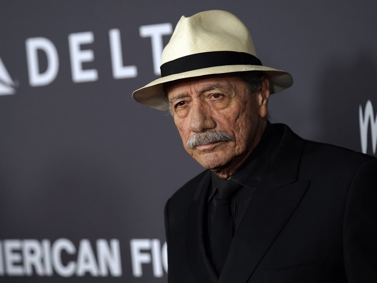 Edward James Olmos