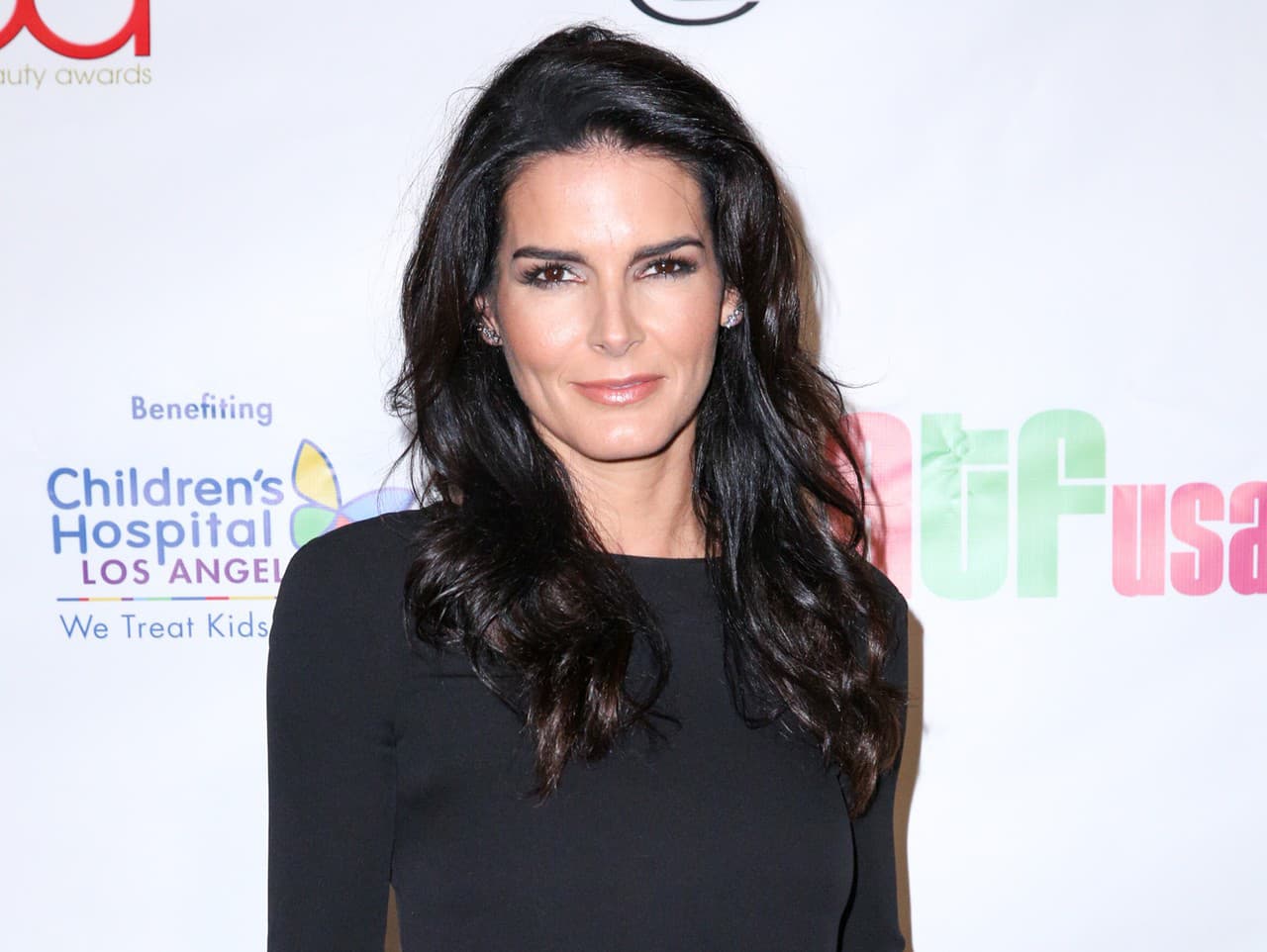 Angie Harmon