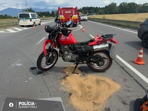 Pri Martine sa stala dopravná nehoda, motocyklista utrpel vážne zranenia