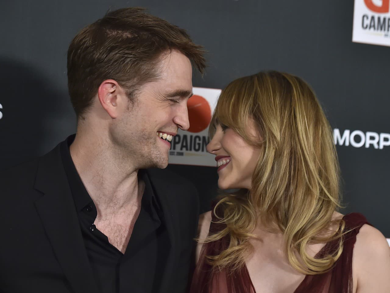 Robert Pattinson, Suki Waterhouse