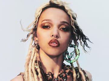 FKA Twigs, 2022