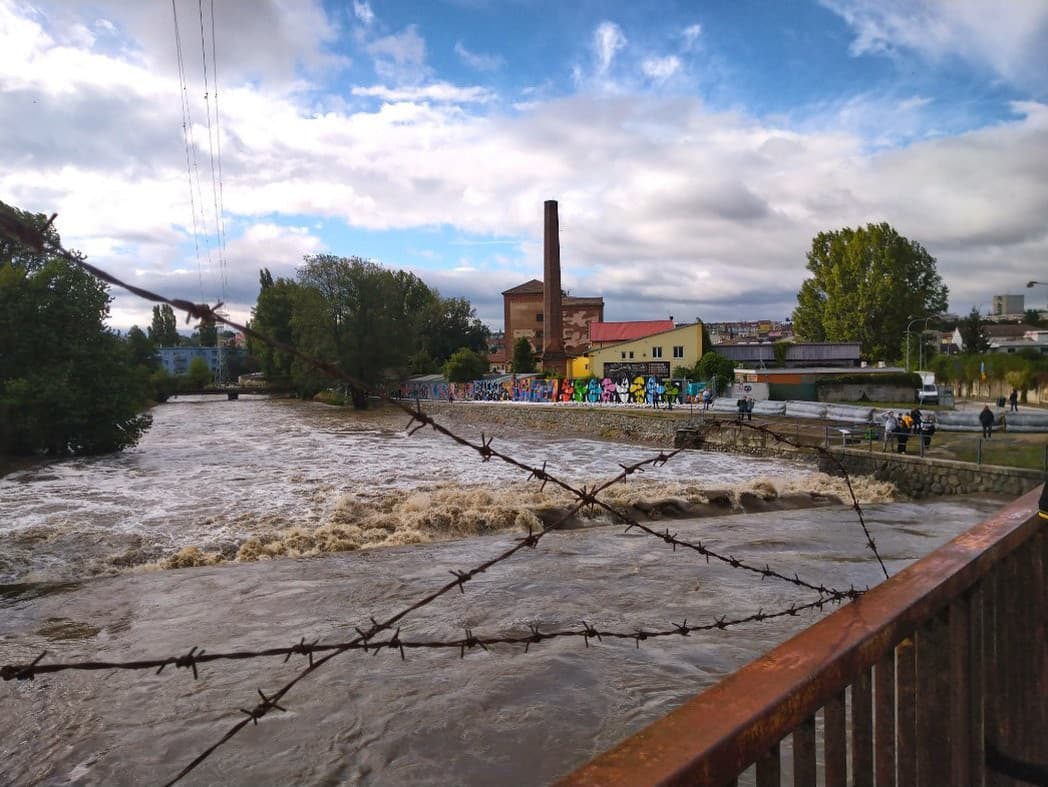 Rozvodnená rieka Svitava v Brne počas mohutných záplav