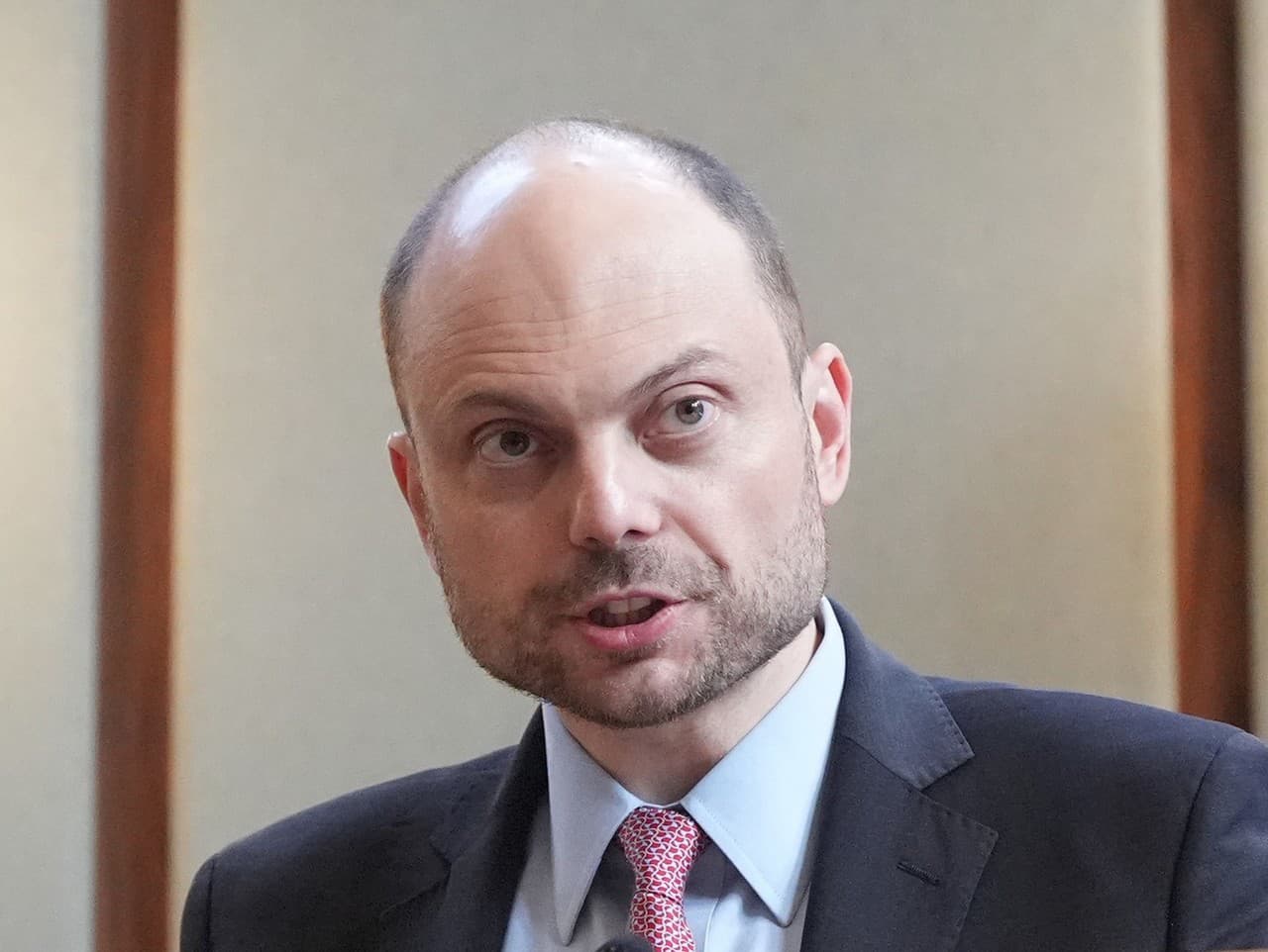 Ruský politik a spisovateľ Vladimir Kara-Murza