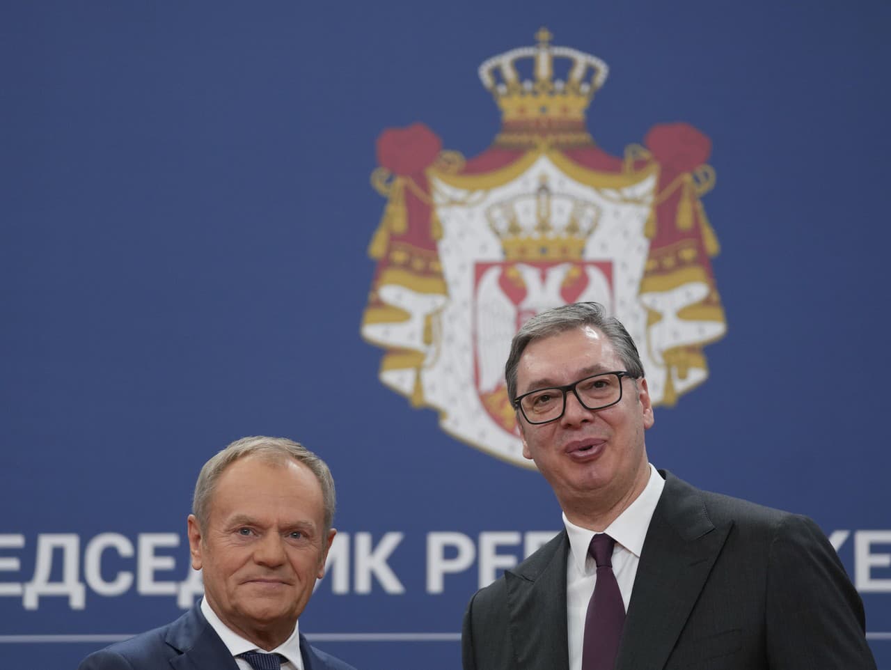 Poľský premiér Donald Tusk a srbský prezident Aleksandar Vučič